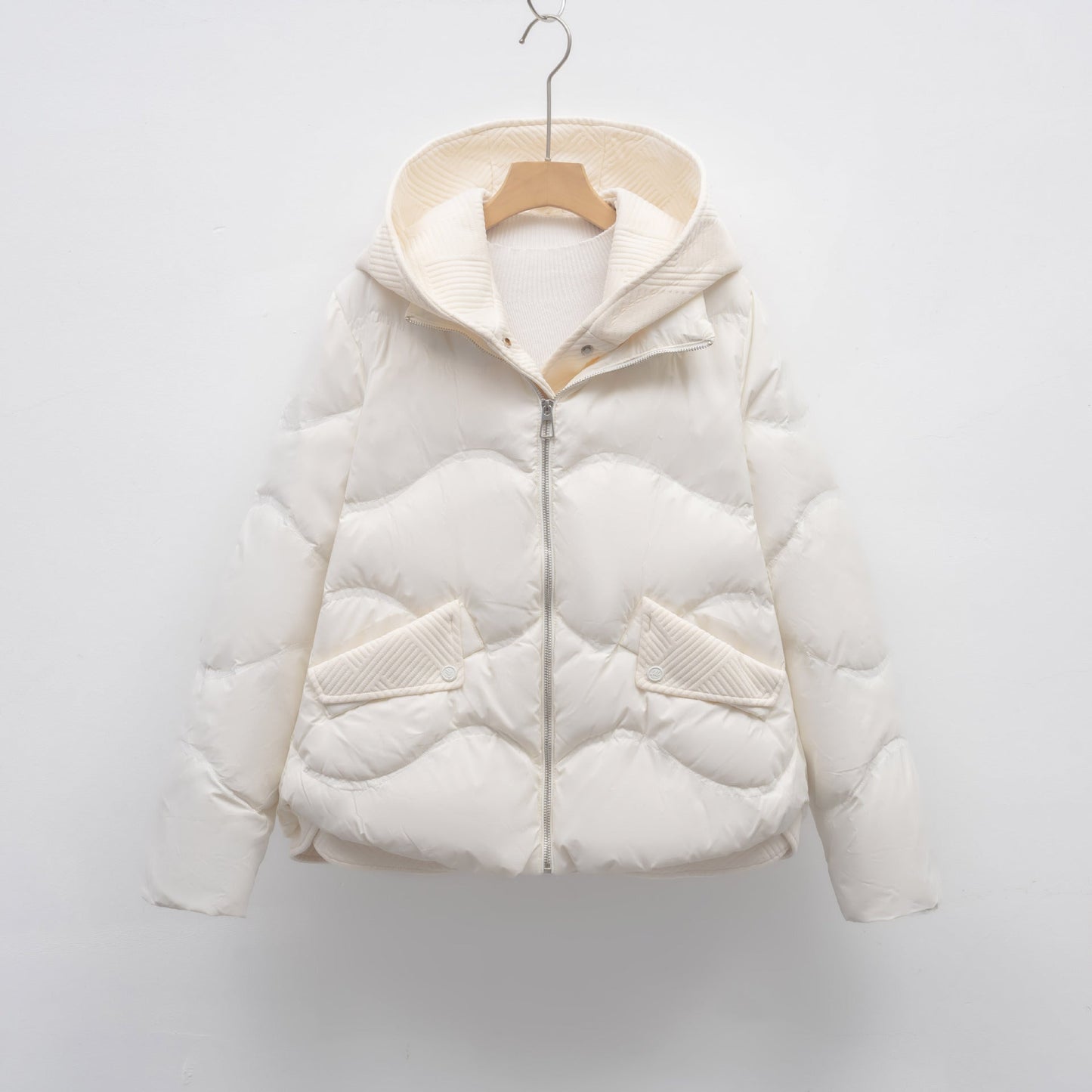 Street-Wave Womens Down Jacket With Adjustable Collar Puffer Coat For Cold Weather Warmth
