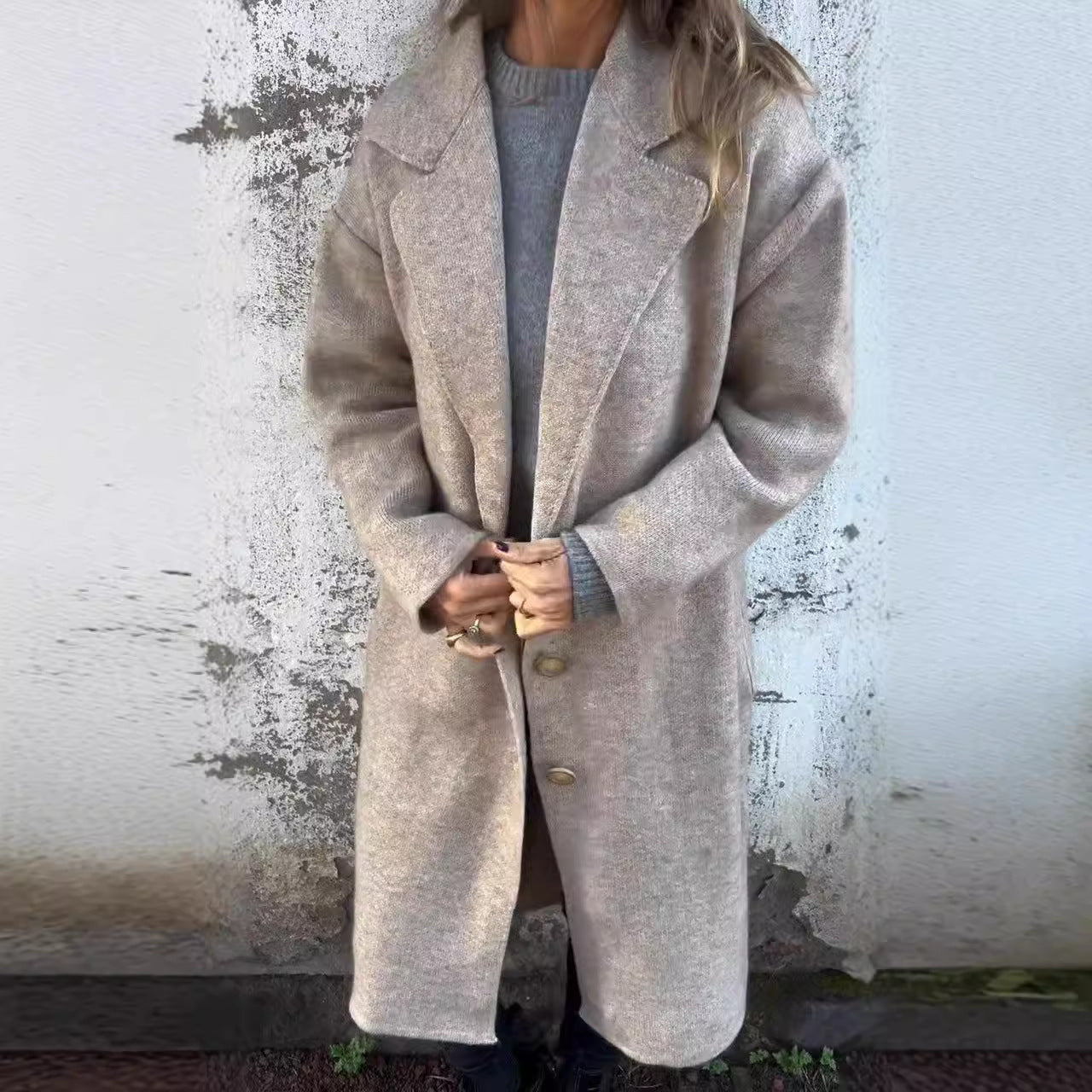 Street-wave Oversized Wool Coat For Women With Elegant Details For Timeless Warmth
