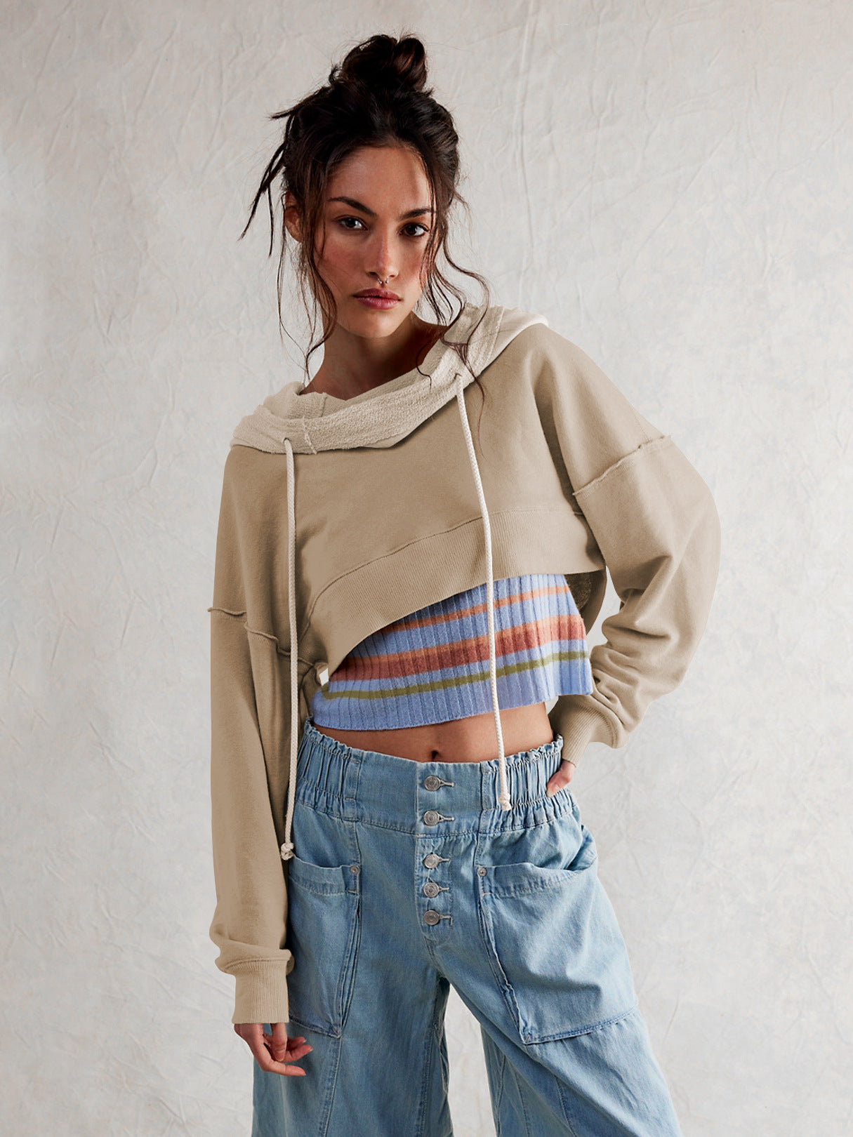 Street-Wave Womens Cropped Sweatshirt With Kangaroo Pocket Relaxed Fit Trendy Everyday Casual