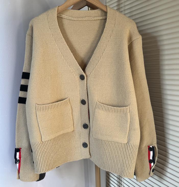 Streetwave Women's Knit Cardigan With High Pockets And Graphic Accents For Chic Everyday Wear
