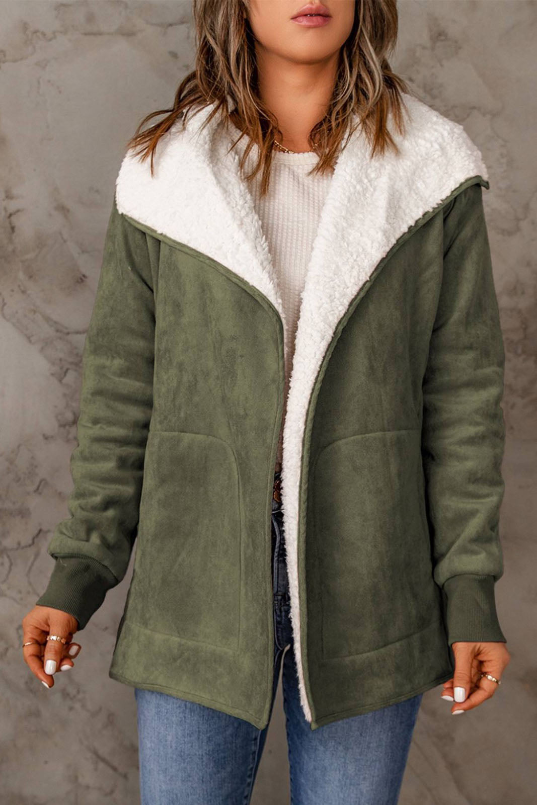 Street Wave Reversible Leather Shearling Jacket for Women Warm Cozy Lambswool Comfort