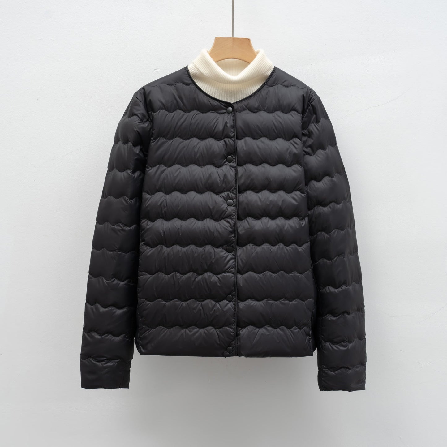 Street Wave Women's Lightweight Breathable Quilted Jacket With Stand Collar And Elastic Cuffs