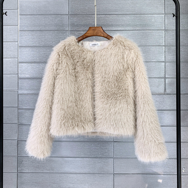 Women Plush Short Faux Fur Jacket From Premium Fur Streetwave Elegant Sleeve Design