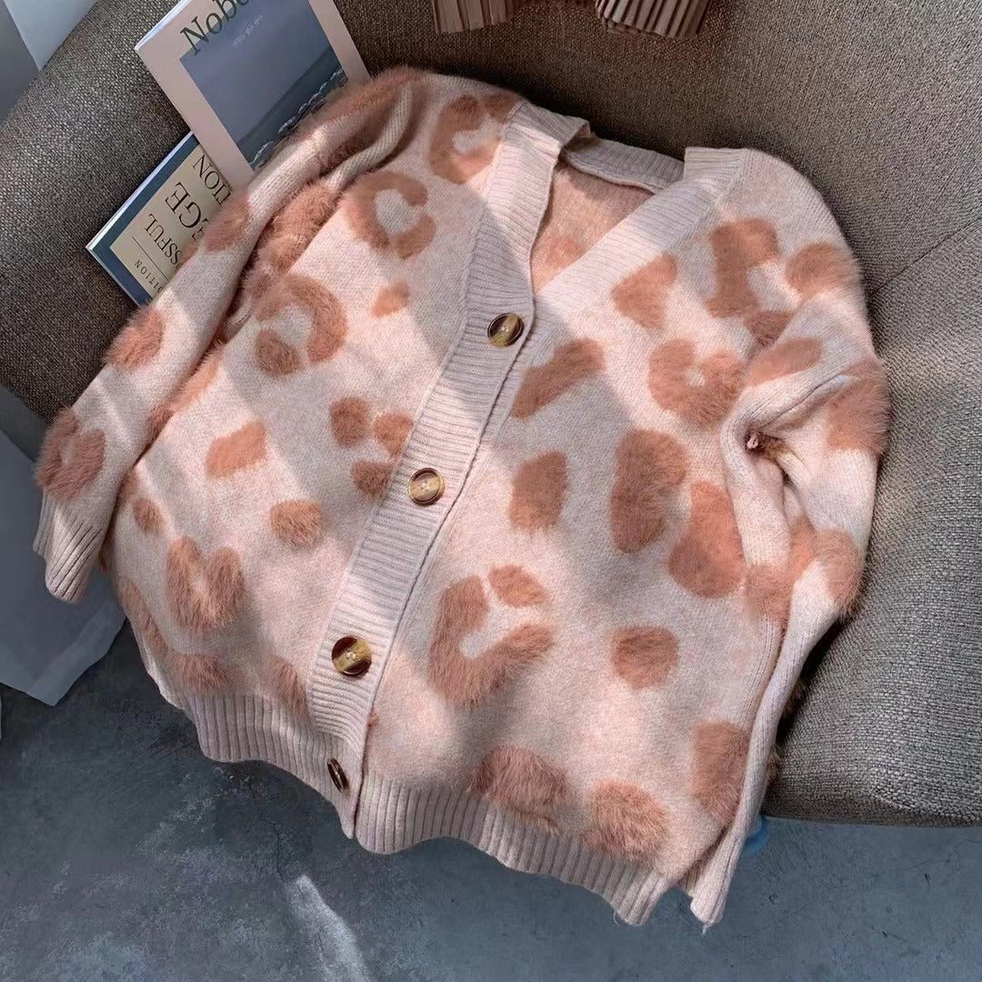Street Wave Women Cozy Heart Print Cardigan Soft Knit With Plush Wool And Button Details