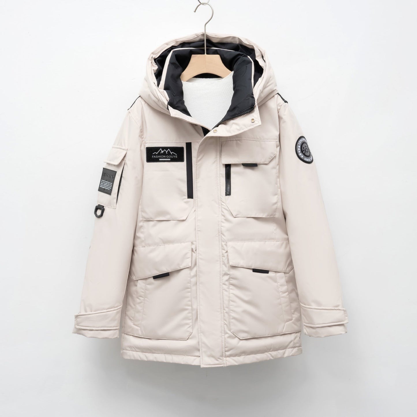 Street-wave Women Winter Parka With Practical Pockets And Adjustable Hood System Windproof And Water-Resistant