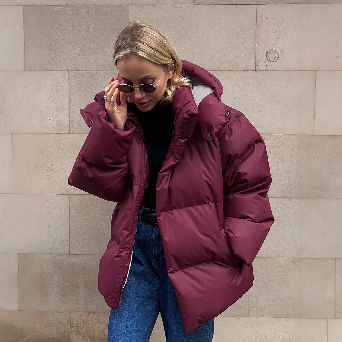 Street-Wave Women's Oversized Down Jacket For Cold Days Ultra Warm Insulation And Cozy Fit