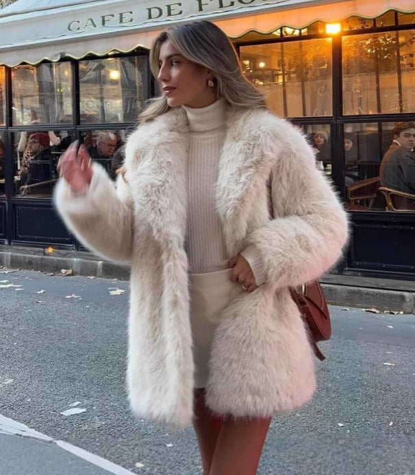Street-wave Women's Oversized Faux Fur Coat With Wide Sleeves For Glamorous Winter Wear