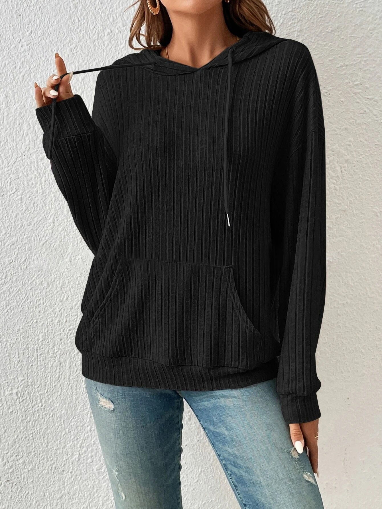 Street-Wave Claire Unisex Casual Hoodie With Ribbed Knit And Kangaroo Pocket
