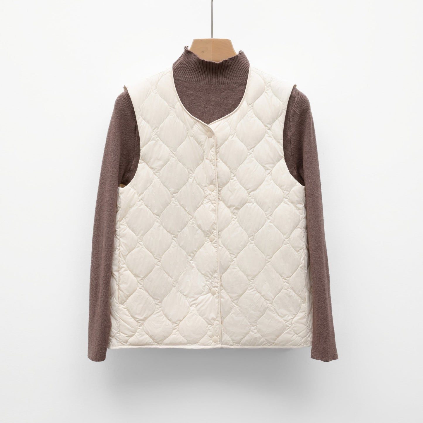 Street Wave Womens Reversible Quilted Vest Chic Cozy Layer for Transitional Weather