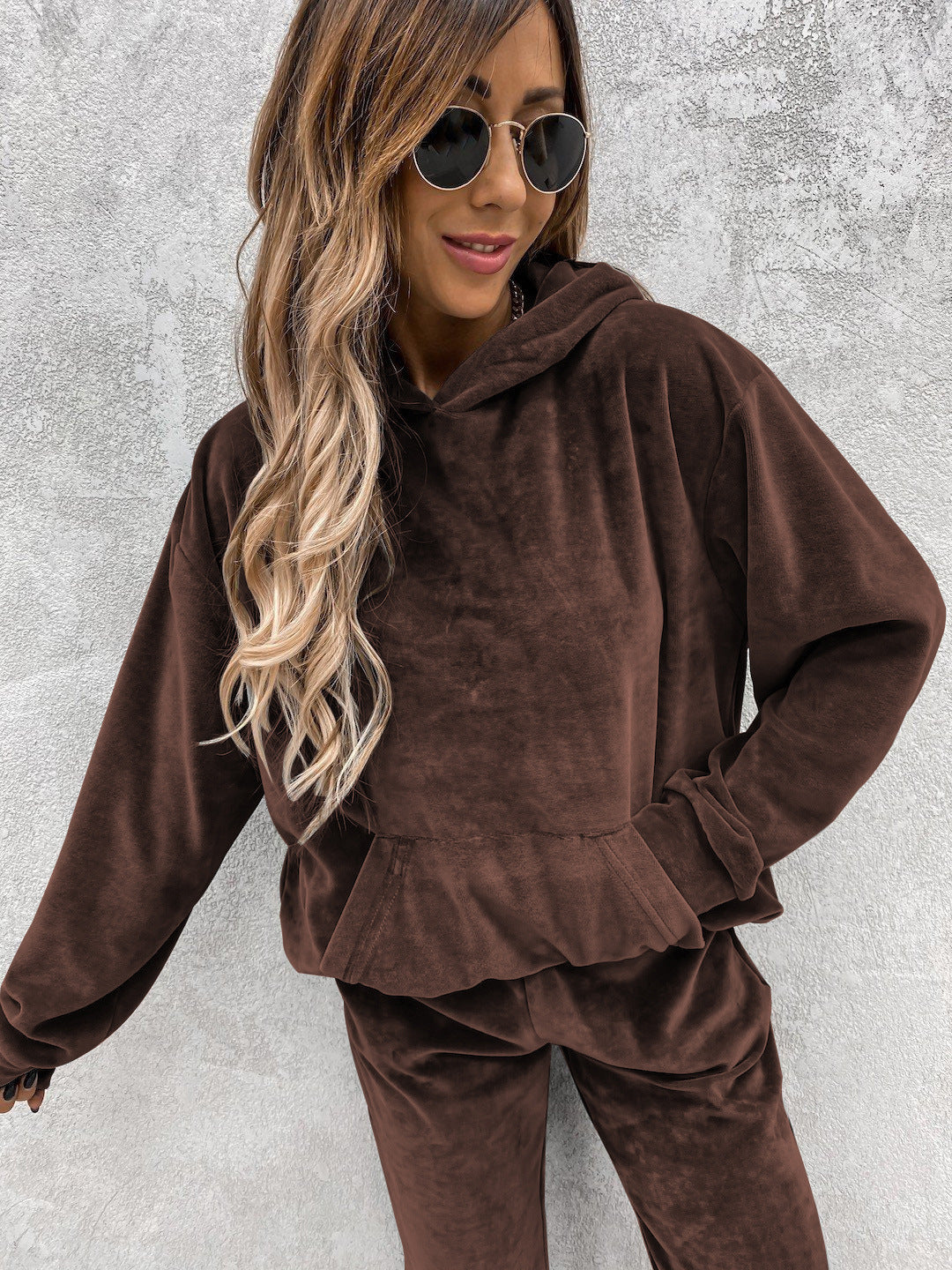 Street Wave Womens Cozy Fleece Set With Oversized Hoodie And Soft Joggers For Lounging
