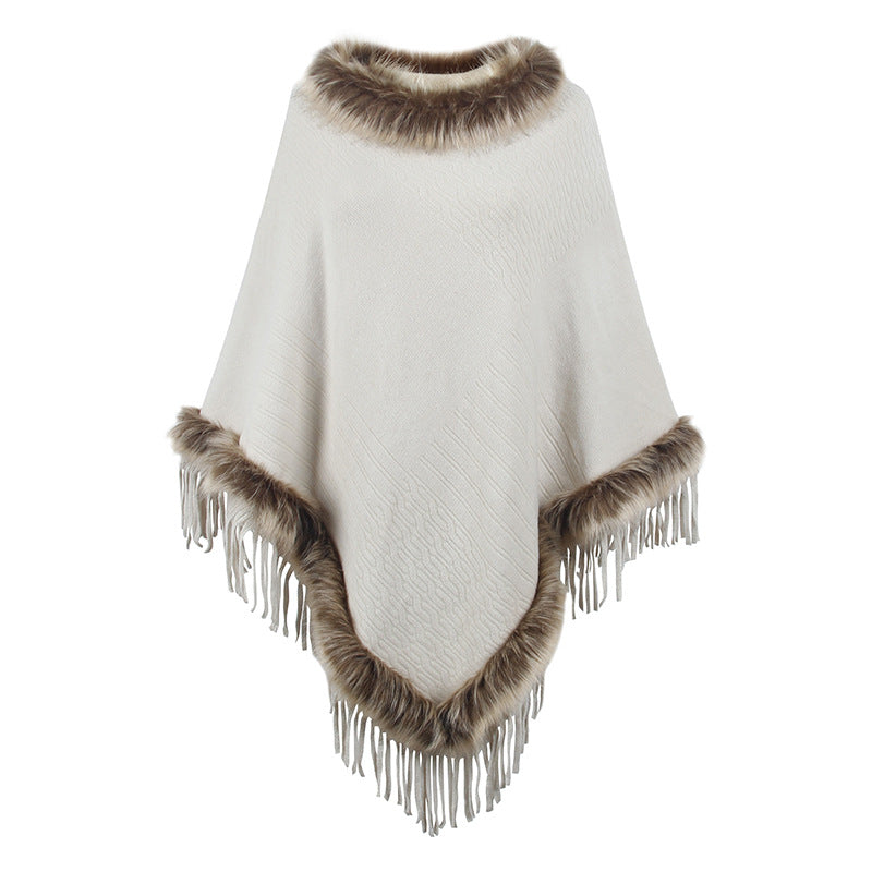 Street-Wave Women Poncho With Luxurious Faux Fur Collar And Dramatic Fringe Details