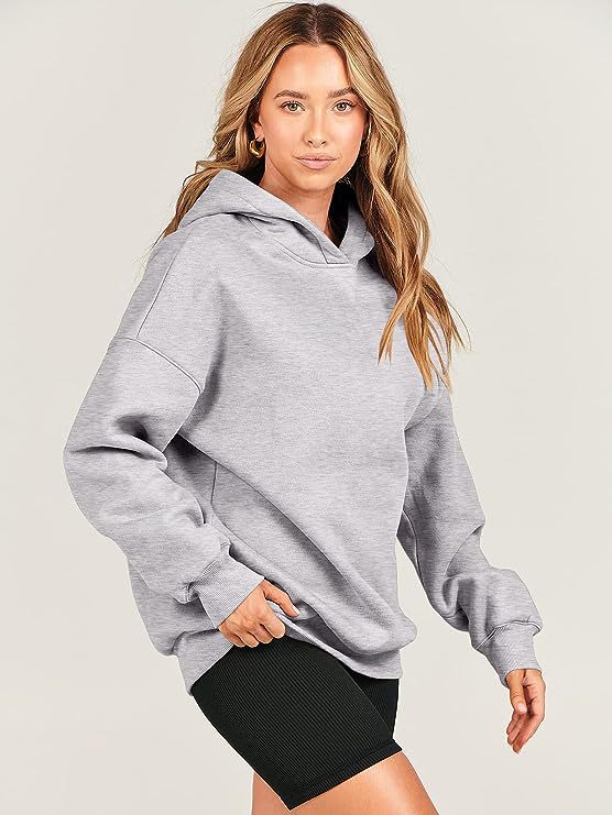 Street-Wave Women's Cozy Oversized Hoodie Soft Cotton Comfort Relaxed Fit Everyday Streetwear Essential