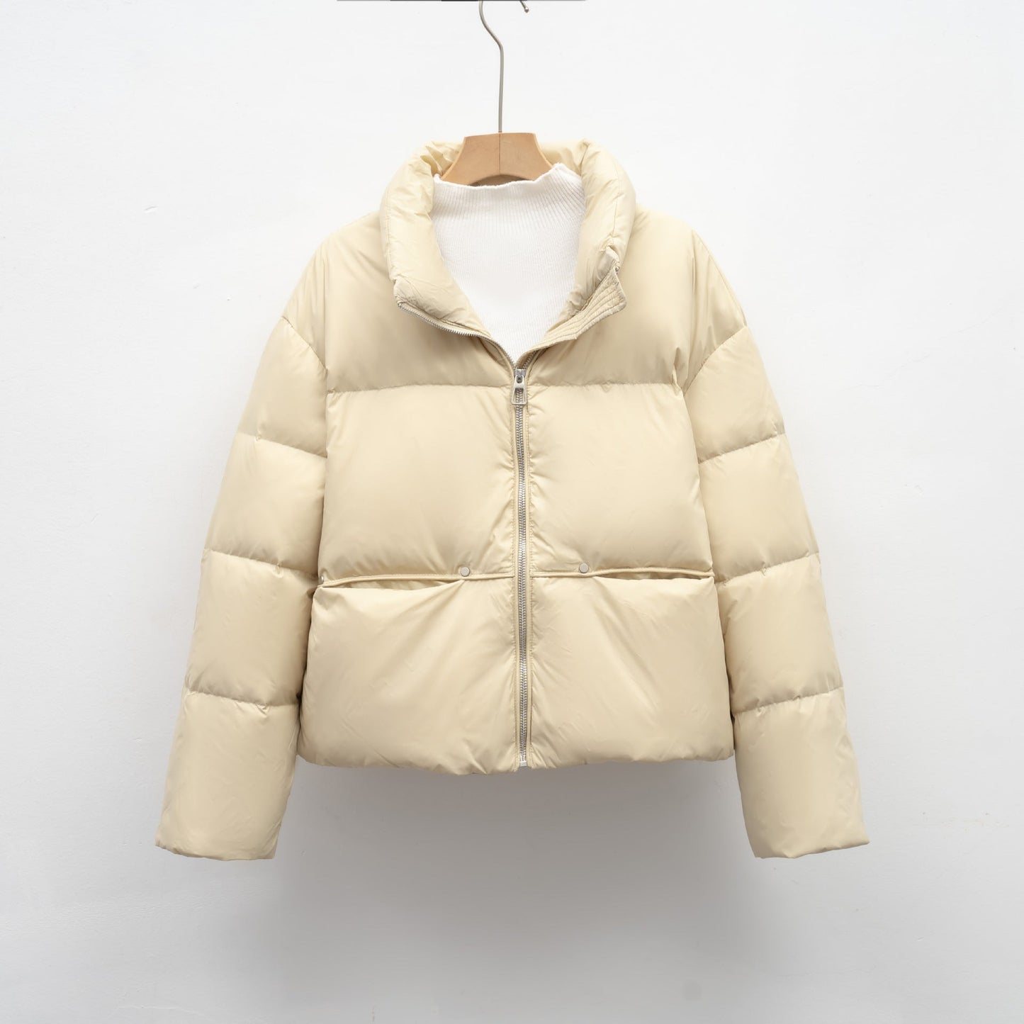 Streetwave Womens Short Puffer Jacket With High Warmth Insulation For Cold Days Outdoors