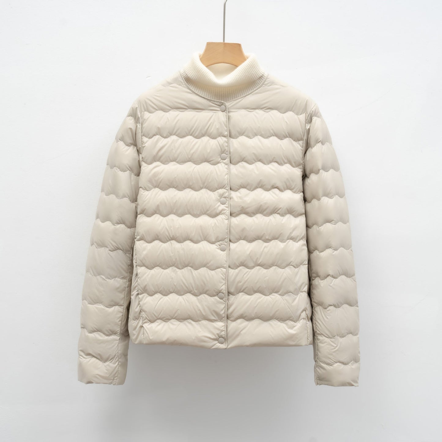 Street Wave Women's Lightweight Breathable Quilted Jacket With Stand Collar And Elastic Cuffs