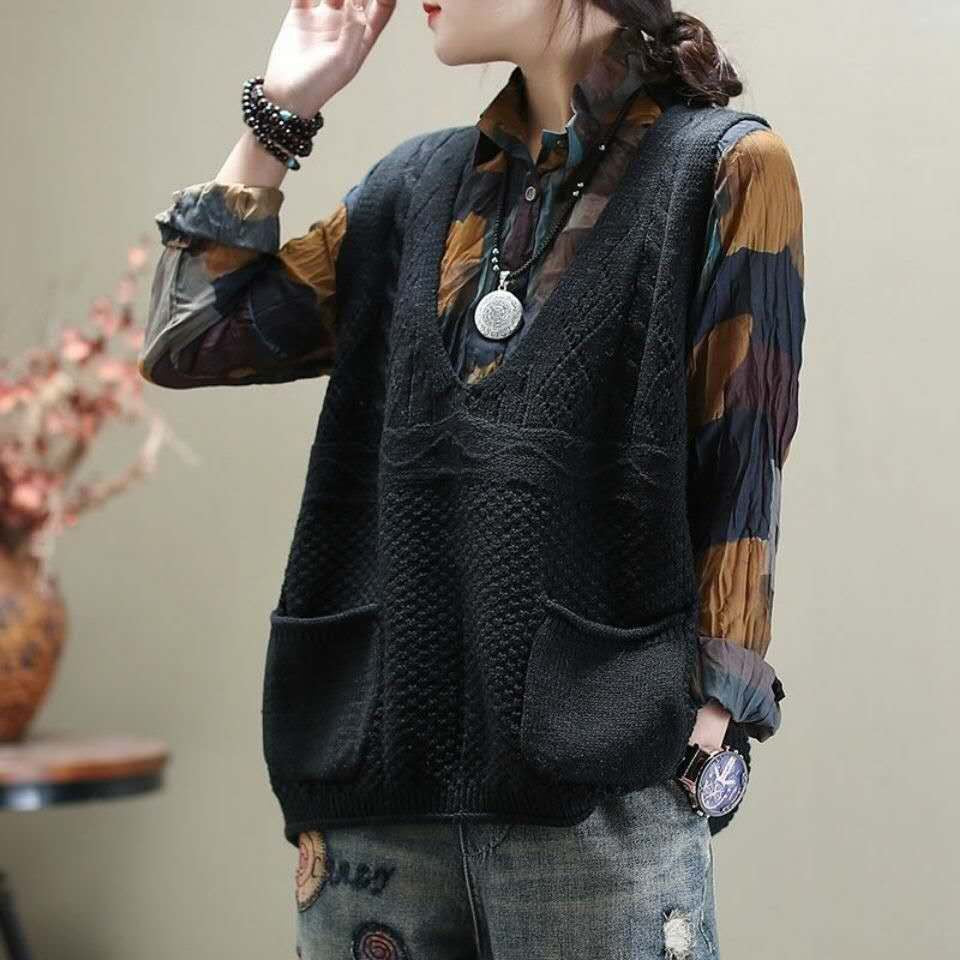Street Wave Womens Knit Vest With Deep V Neck And Practical Pockets For Elegant Everyday Wear