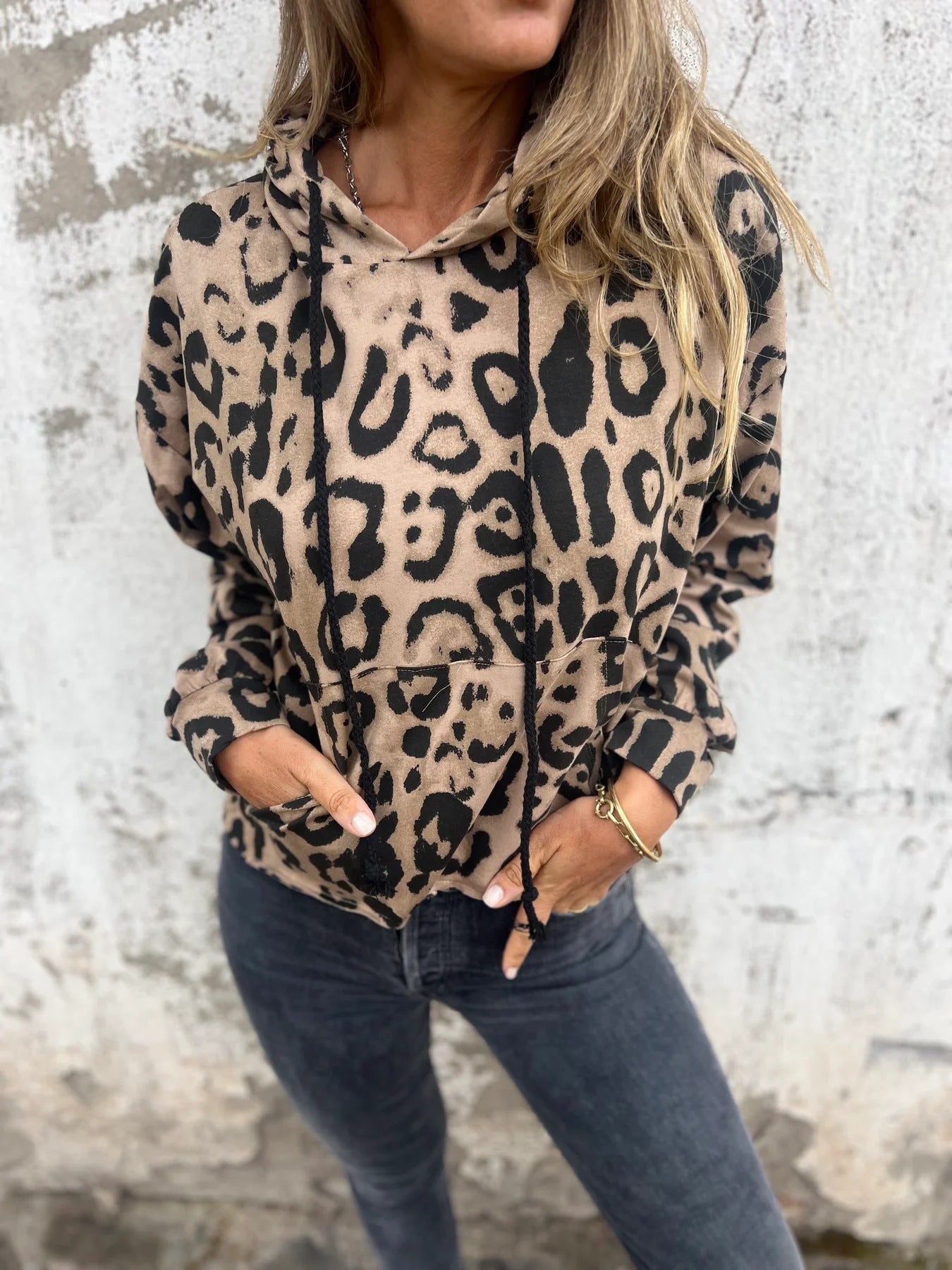 Streetwave Women Leopard Print Hoodie With Pockets Cozy Casual Pullover For Everyday Style