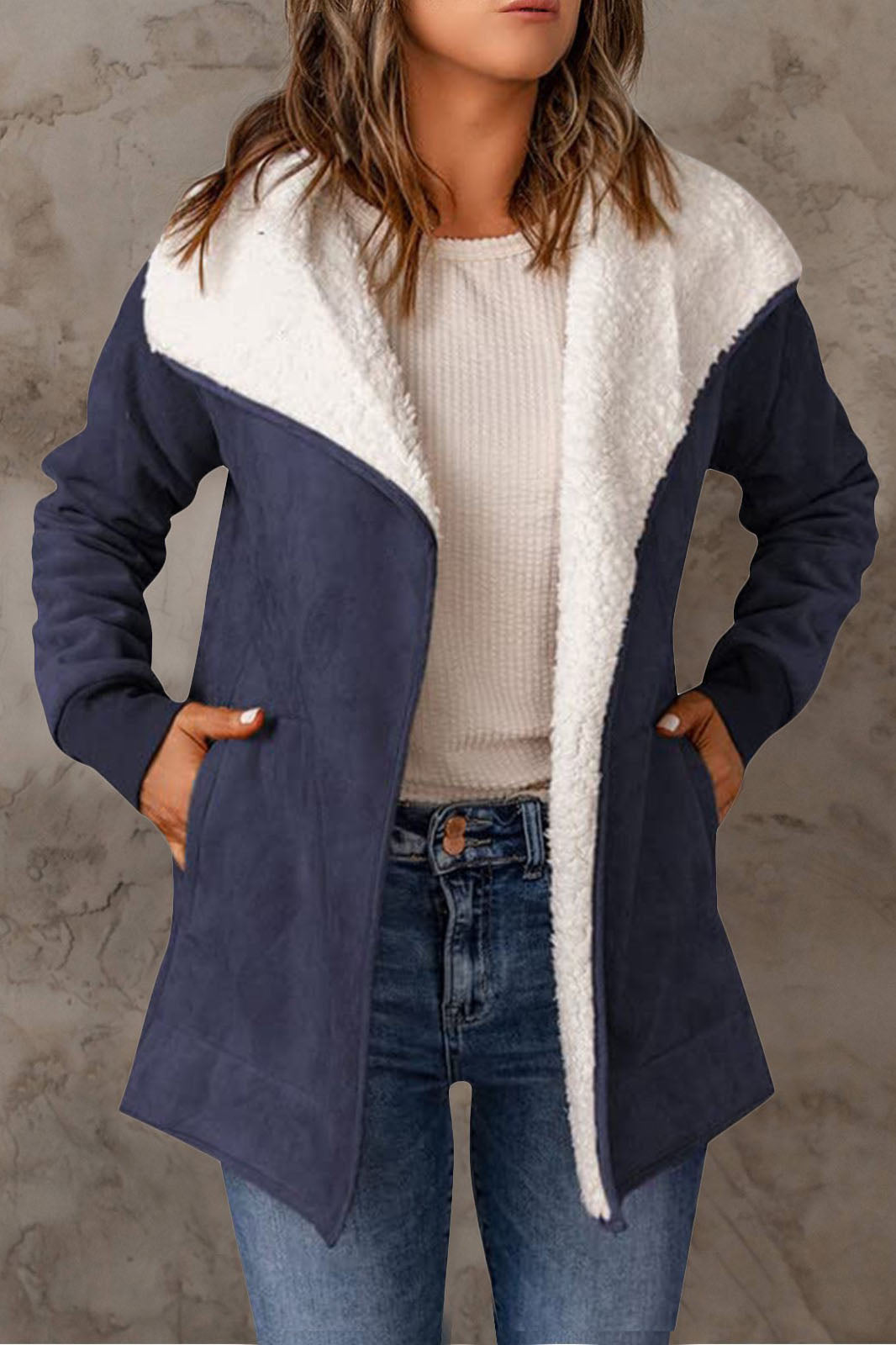 Street Wave Reversible Leather Shearling Jacket for Women Warm Cozy Lambswool Comfort