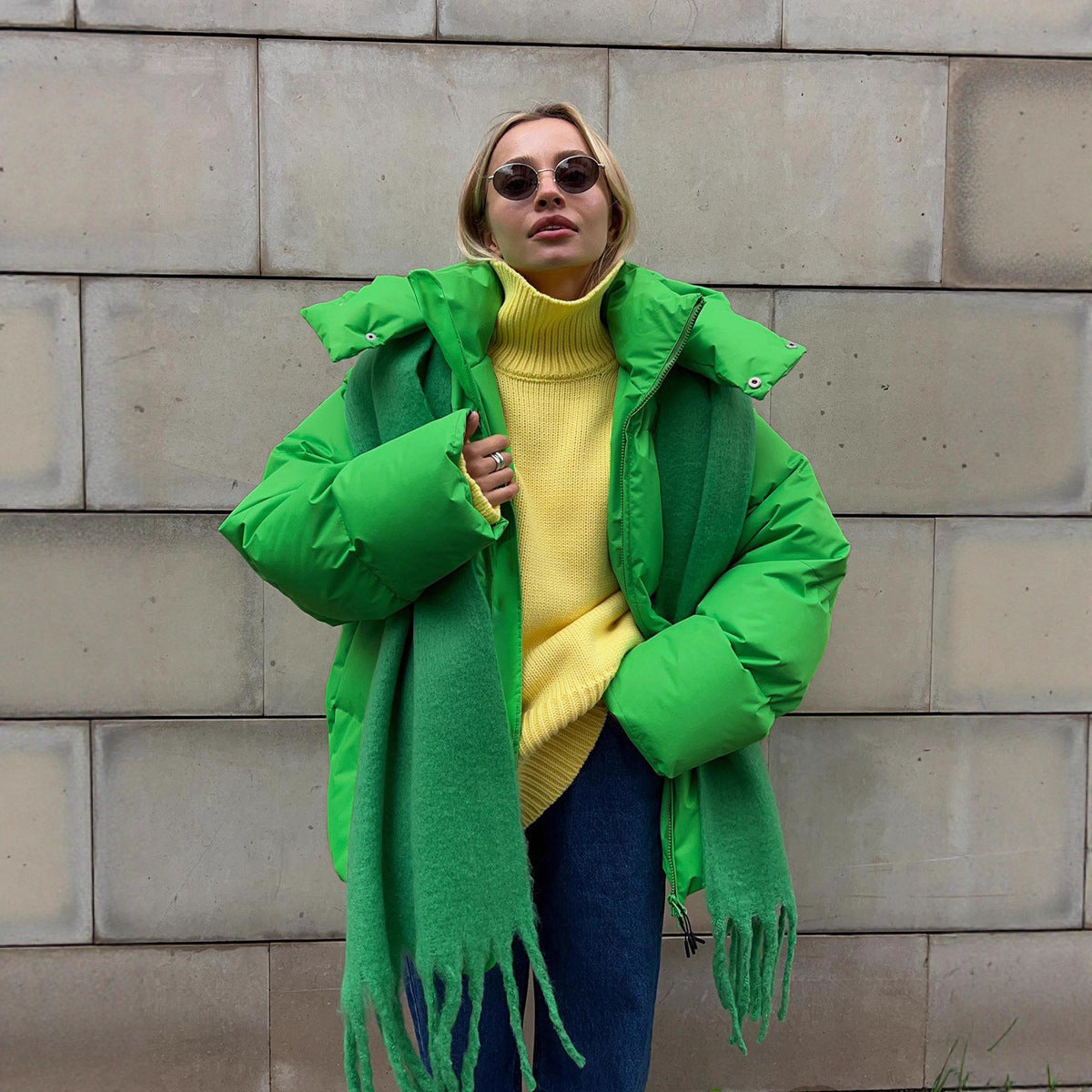 Street-Wave Women's Oversized Down Jacket For Cold Days Ultra Warm Insulation And Cozy Fit