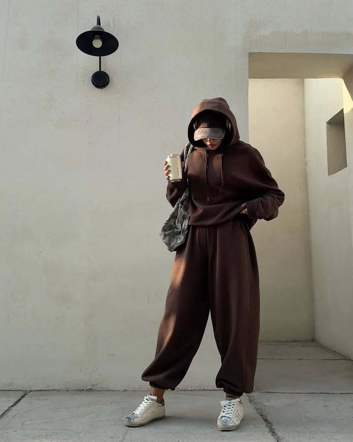 Streetwave Women's Oversized Jogging Suit Cozy Comfort With Relaxed Fit For Casual Everyday Wear