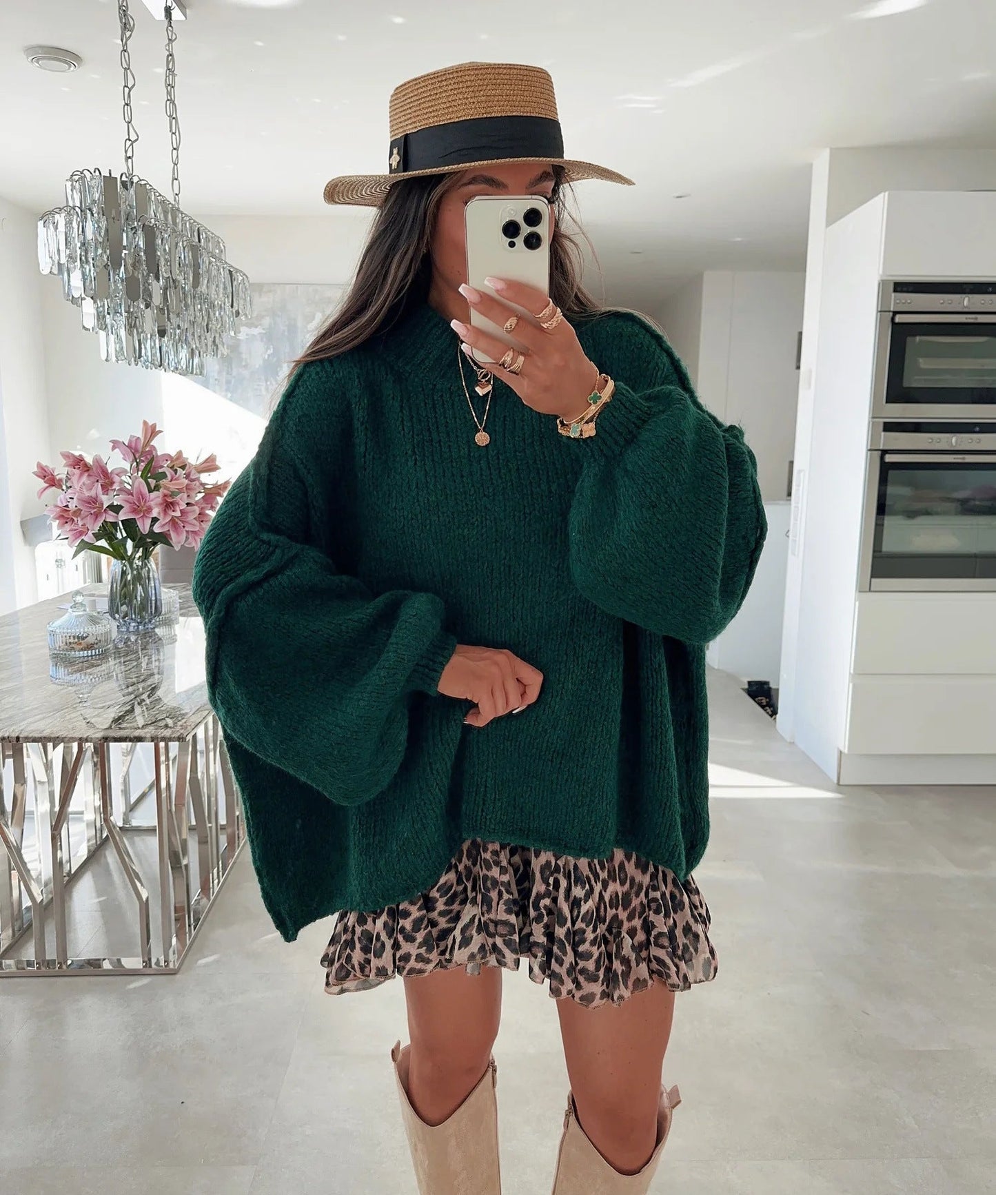 Oversize Pullover for Women Street-Wave Cozy Knit with High Sleeves and Unconventional Cut