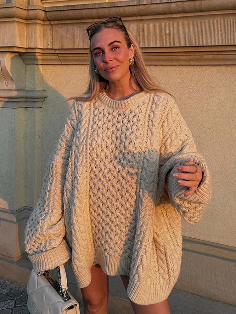 Street-wave Women's Oversized Cable Knit Sweater - Cozy Warmth With Trendy Chunky Knit