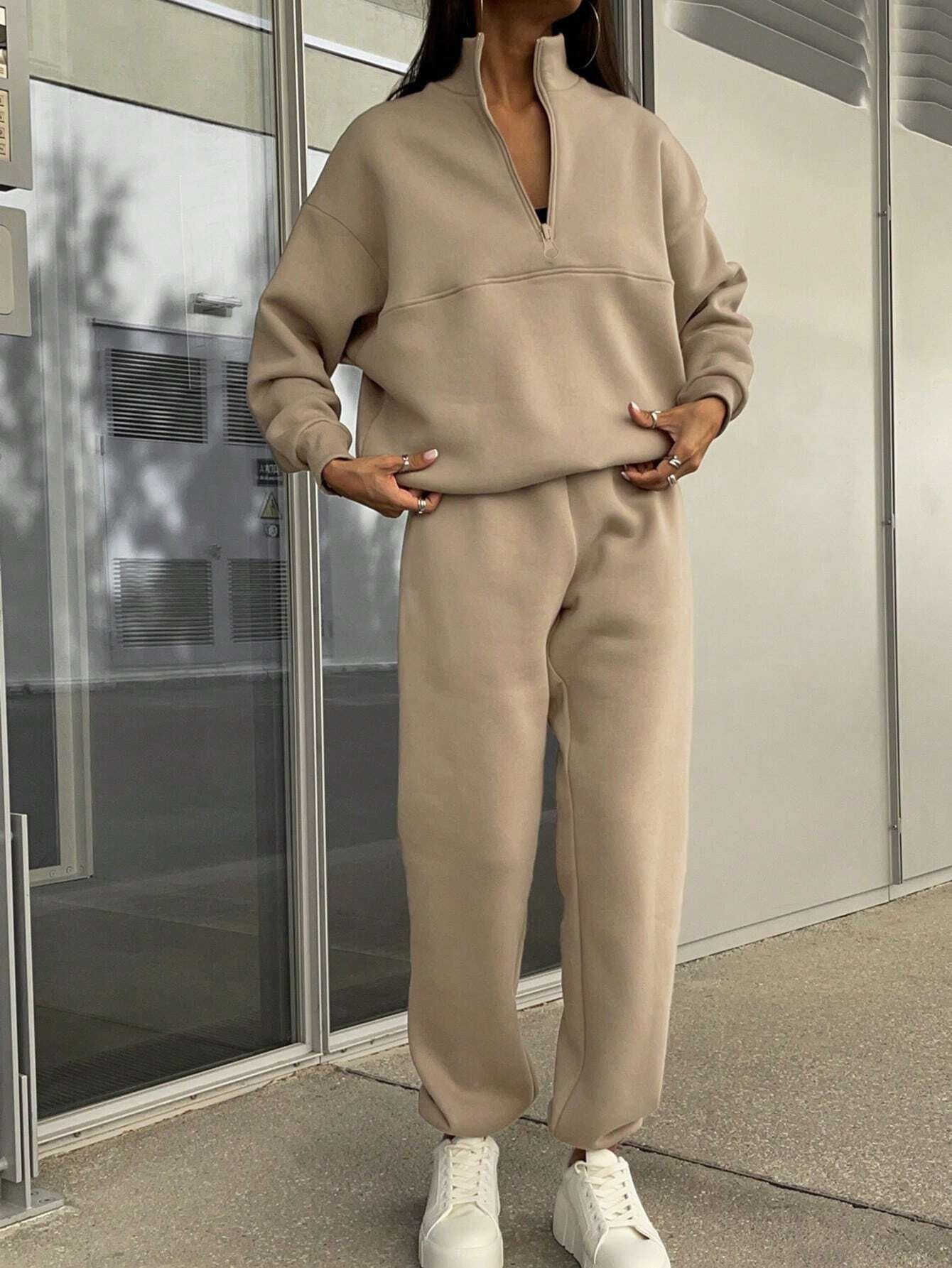 Street-wave Women Sporty Leisure Set With High Collar Zip Front Breathable Comfort