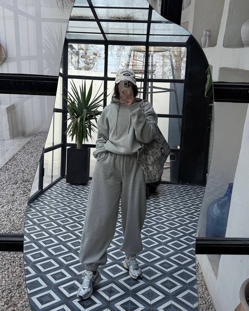 Streetwave Women's Oversized Jogging Suit Cozy Comfort With Relaxed Fit For Casual Everyday Wear