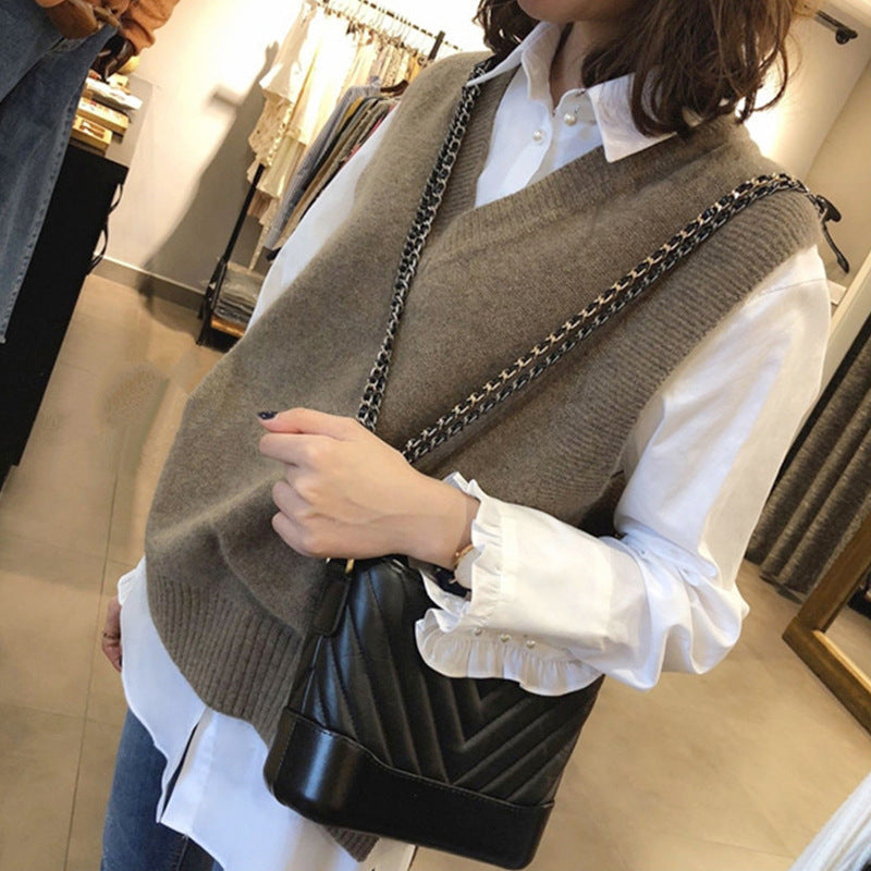 Street-wave Womens Chic Sleeveless Knit Vest With V Neck And Ribbed Details Soft Cotton Blend