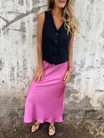 Street-wave Elegant Women Vest For Modern Women Versatile Chic Fit And Premium Comfort