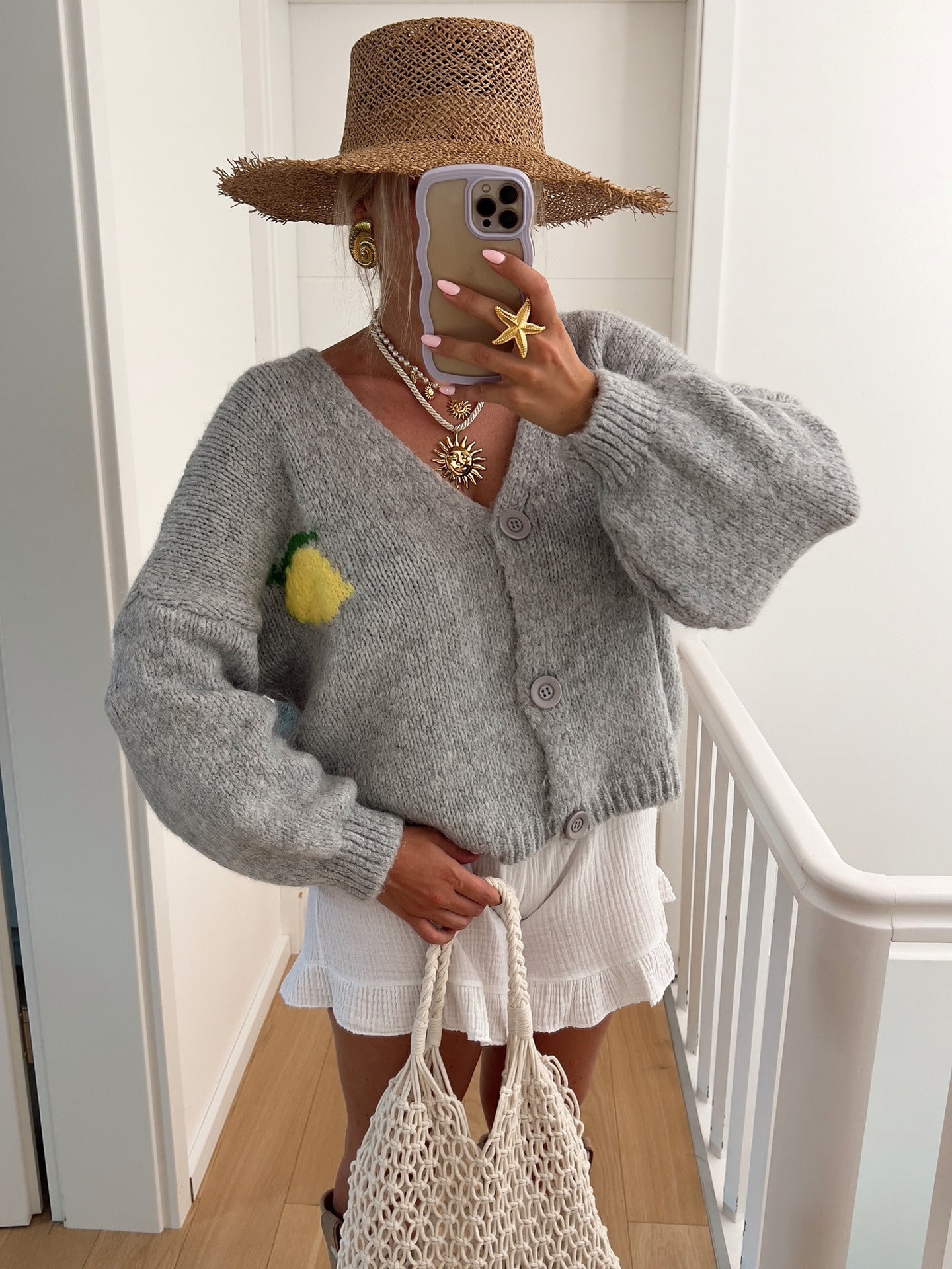 Street-wave Ladies Chunky Knit Cardigan With Lemon Motif And Cozy Warmth For Modern Women