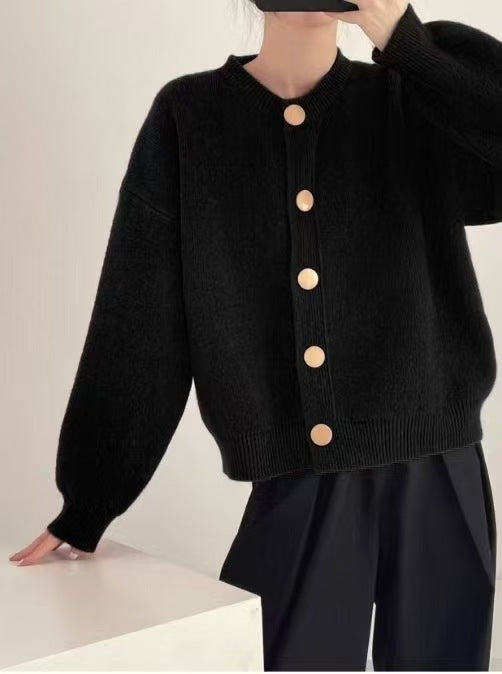 Street-wave Women's Oversized Cardigan With Large Wooden Buttons For Cozy Everyday Style