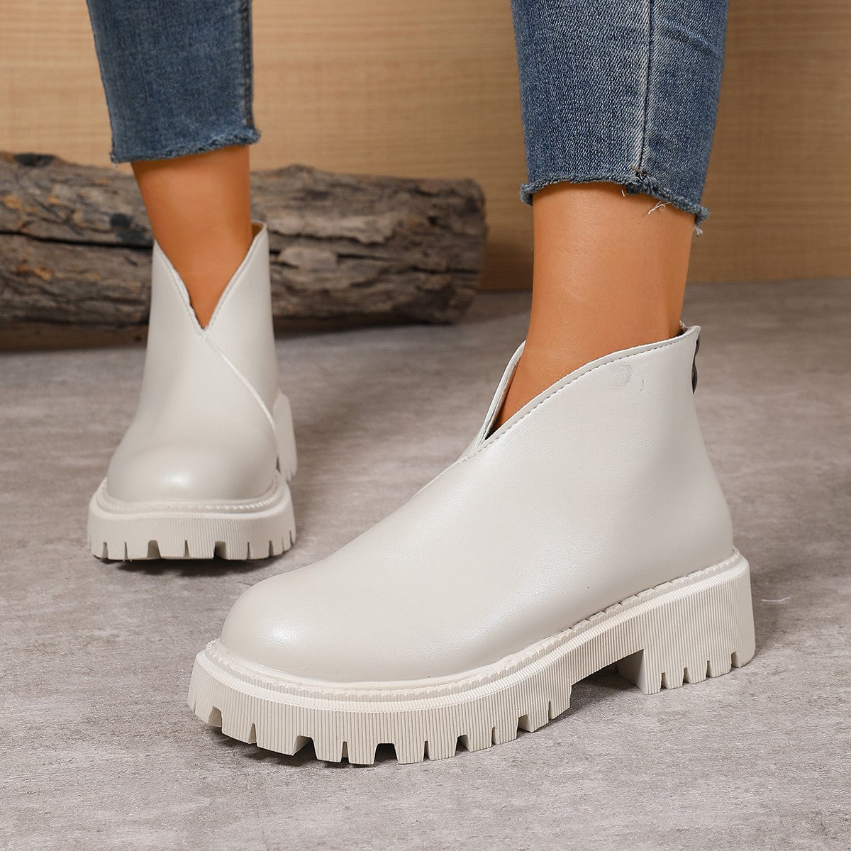 Street-Wave Women Chelsea Boots Platform Trend With Non Slip Sole For All Day Comfort