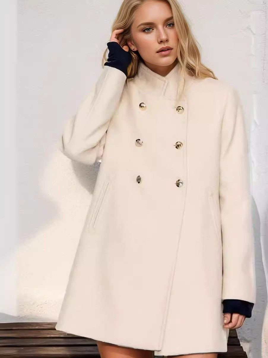 Street-Wave Women Double Breasted Coat With Silver Button Detail For Elegant Winter Wear
