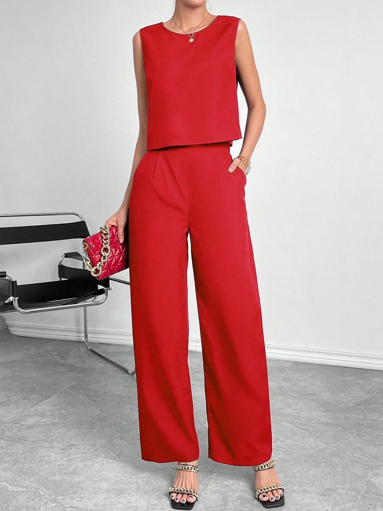 Street-Wave Womens Two-Piece Set With Sleeveless Top And Wide-Leg Pants For Fashion Forward Women