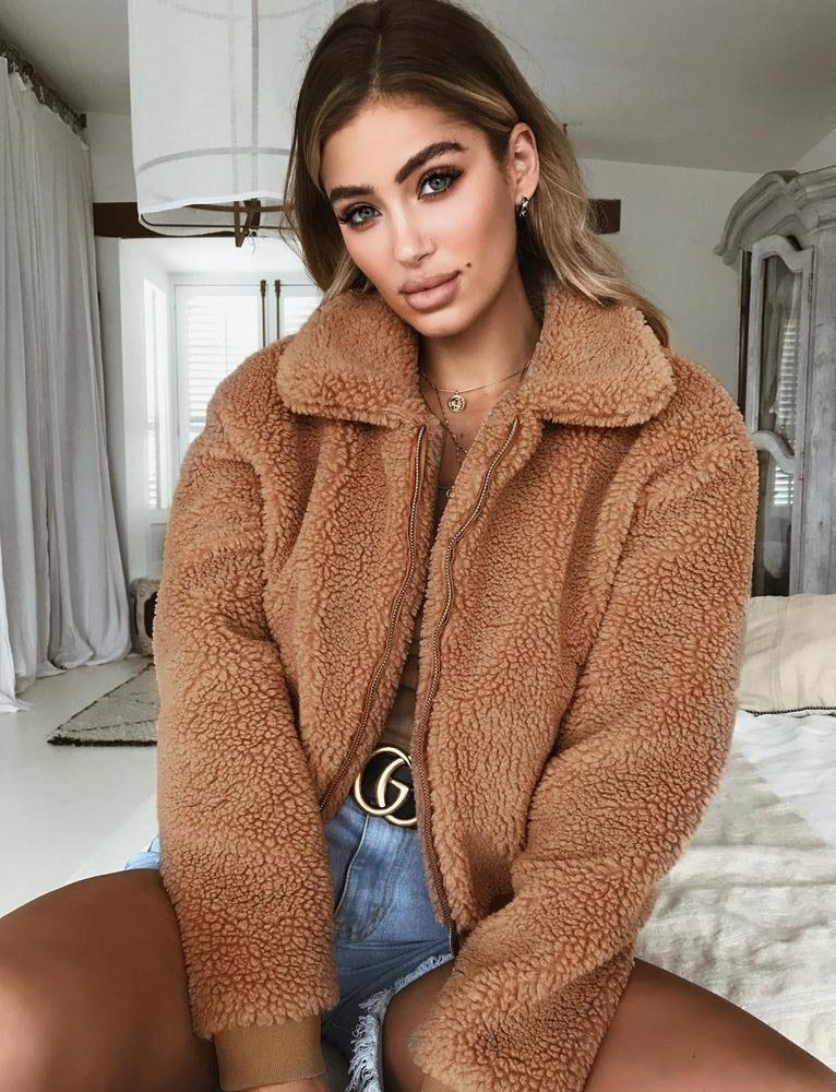 Street Wave Cozy Fleece Jacket For Women With High Collar And Elastic Cuffs For All Day Warmth