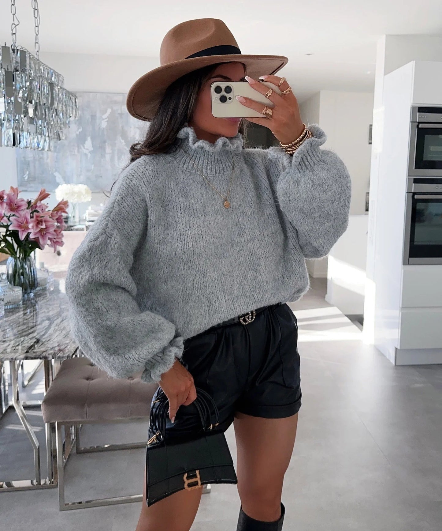 Street-wave Cozy Knit Turtleneck Sweater For Women With Wide Sleeves Plush Pink Structured Design