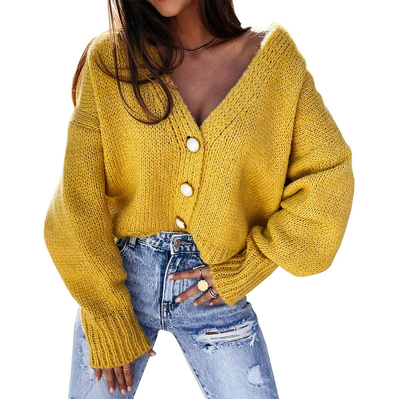 Street-Wave Women's Cardigan With Relaxed V-Neck And Fine Button Details For Effortless Chic