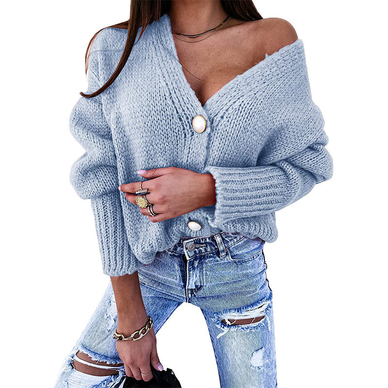 Street-Wave Women's Cardigan With Relaxed V-Neck And Fine Button Details For Effortless Chic