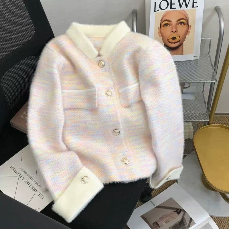 Street-Wave Womens Structured Herringbone Knit Cardigan With Gold Button Details For Modern Fashionable Women