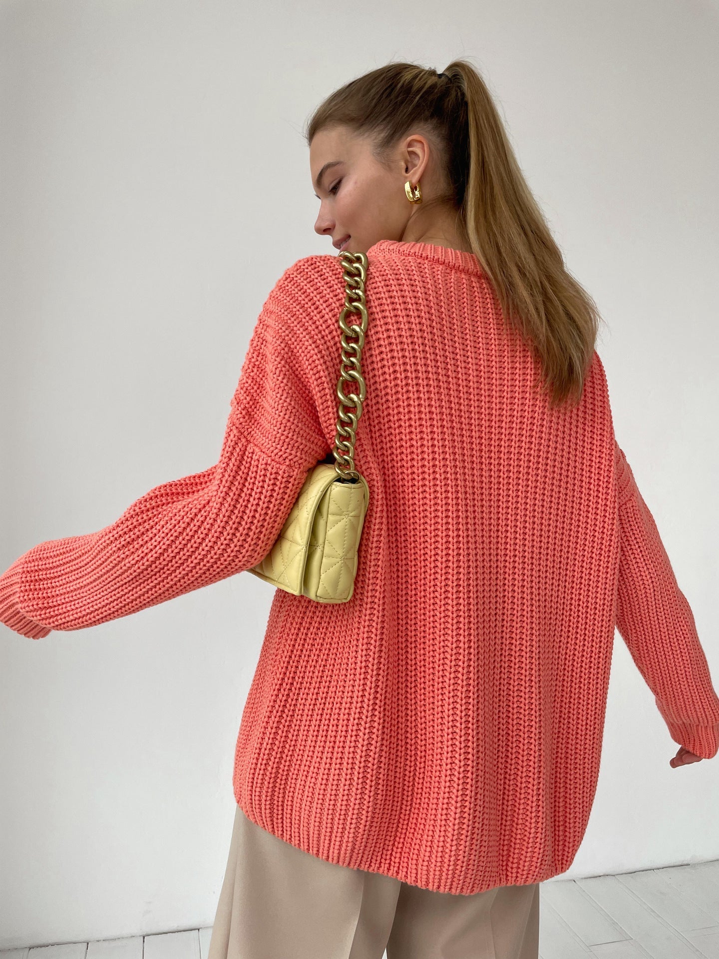 Street-Wave Womens Cozy Knit Sweater With Textured Stitch For Relaxed Oversized Fit Breathable Comfort