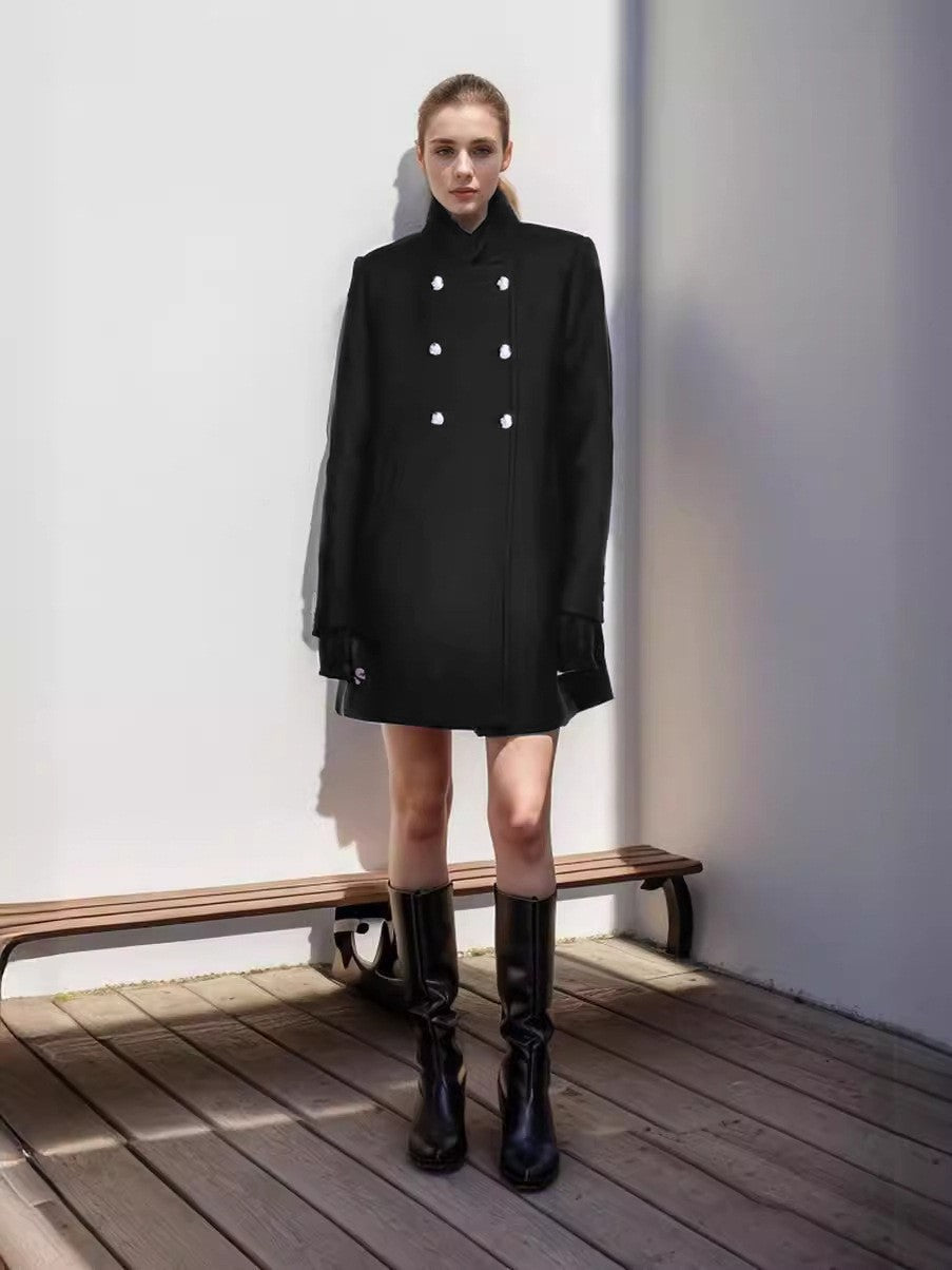 Street-Wave Women Double Breasted Coat With Silver Button Detail For Elegant Winter Wear