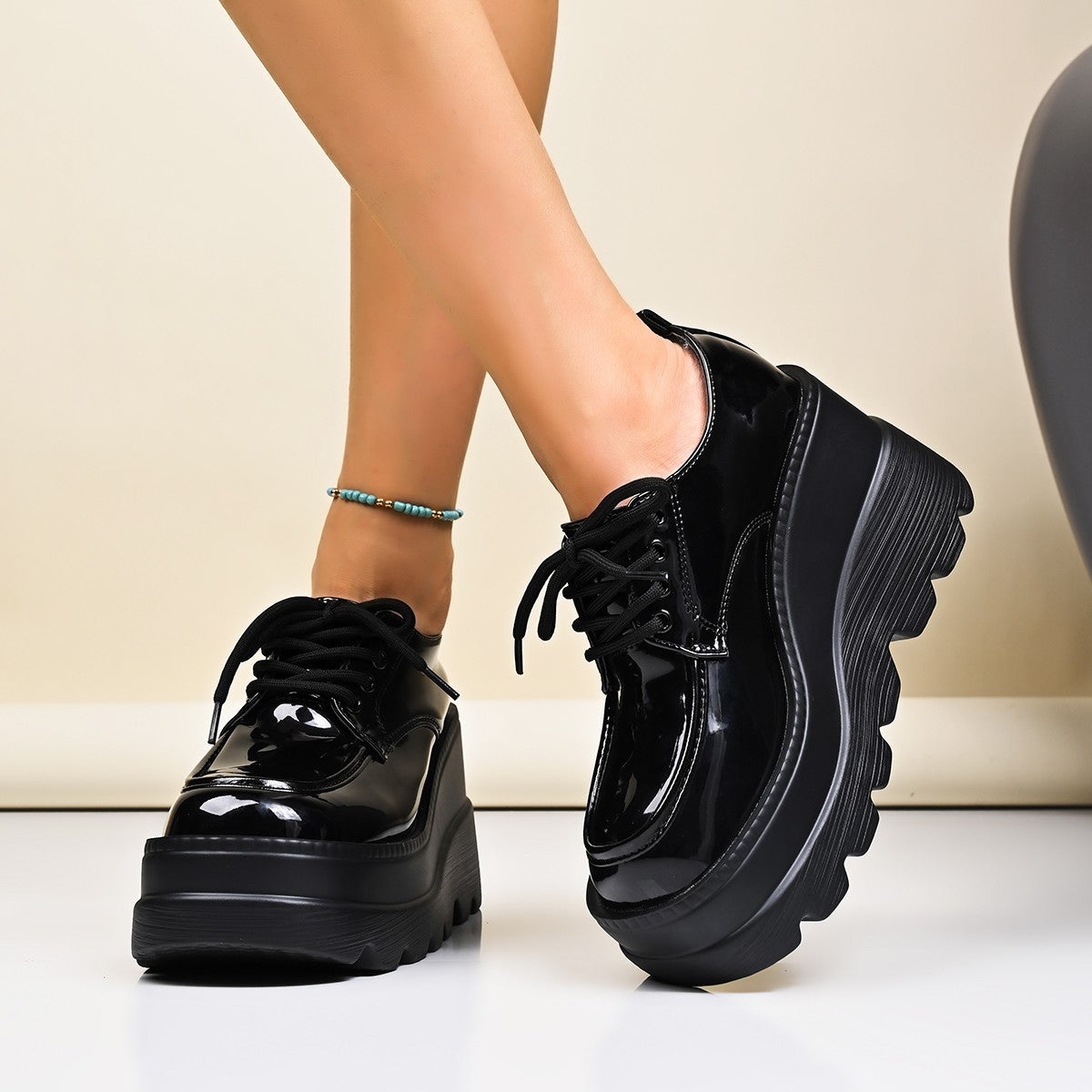 Street-wave Women Platform Lace Up Shoes With Glossy Patent Upper And Non Slip Sole