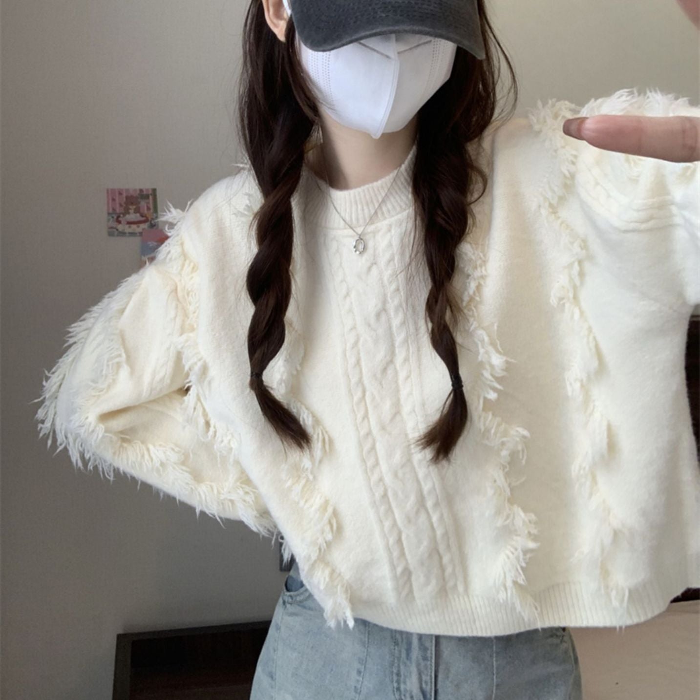 Street-Wave Women Chunky Knit Sweater With Fringe Details Relaxed Fit Cozy Warmth