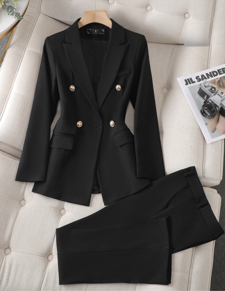 Street-wave White Blazer And Trouser Suit For Women Professionals Timeless Elegance With Modern Twist