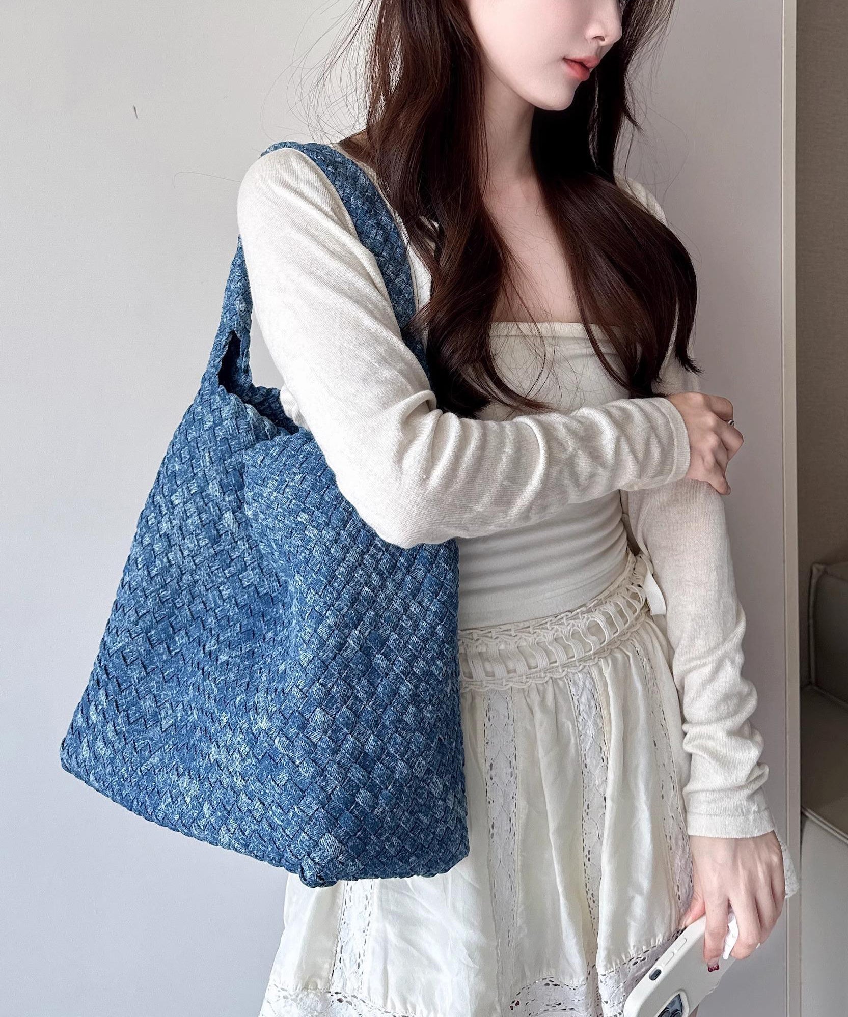 Sac bandoulière grande capacité en denim bleu, design original - Street-Wave