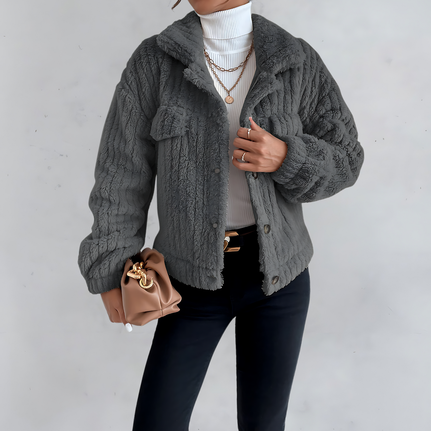 Street-Wave Teddy Jacket For Women Soft Plush Warmth With Handy Pockets Cozy Winter Essential