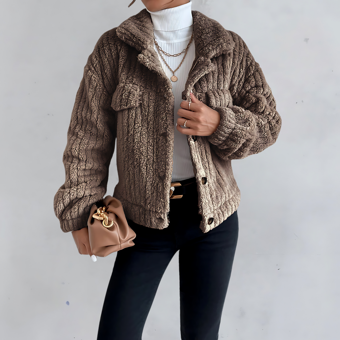 Street-Wave Teddy Jacket For Women Soft Plush Warmth With Handy Pockets Cozy Winter Essential