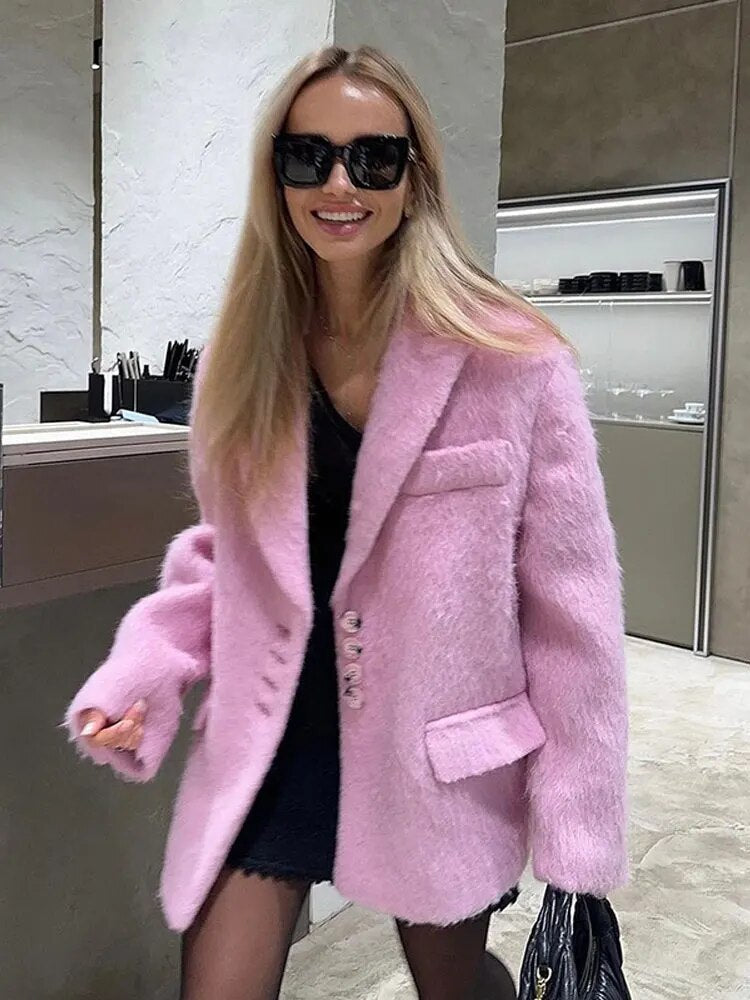 Street-Wave Oversized Fluffy Coat For Women With Notch Lapel Button Closure And Patch Pockets