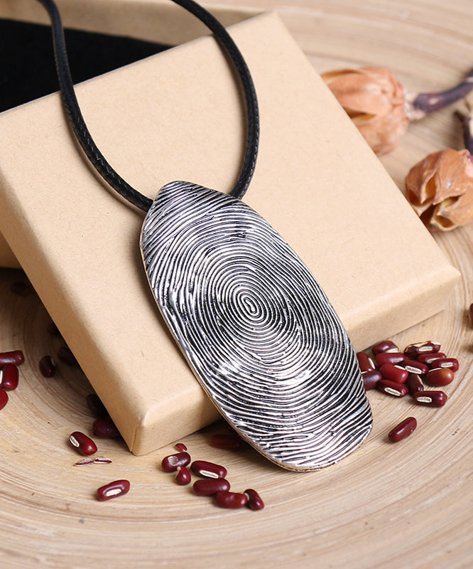 Collier pendentif anneau annuel en alliage tissé à la main noir rétro - Street-Wave