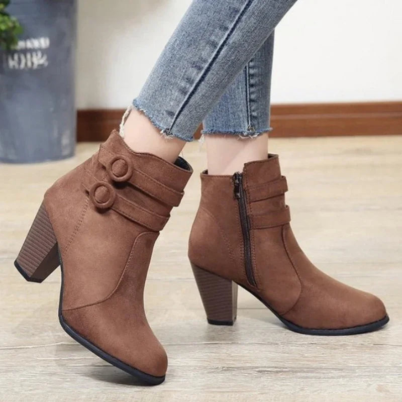Street-Wave Retro Belt Buckle Block Heel Boots For Women, Vintage Chic With Bold Belt Detail And Secure Zipper